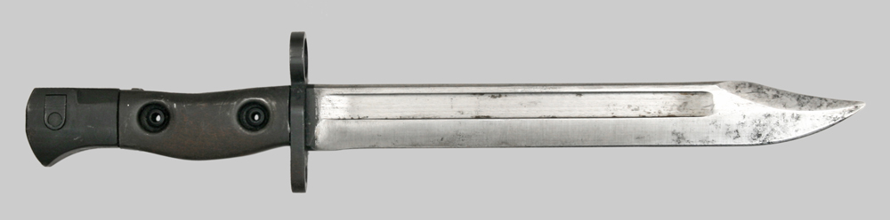 Image of Canadian C1 knife bayonet.