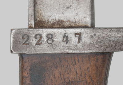 Image of German ersatz alteration of the Belgian M1882 bayonet for use with the Gewehr 98 (Carter EB 90).