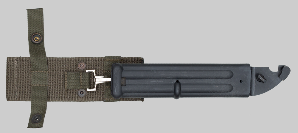Image of German G36 scabbard and belt hanger