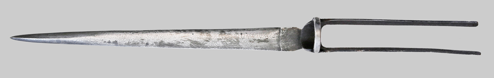 Image of Indo-Persian Torador Matchlock Bayonet (Sangin).