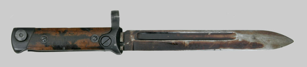 Image of Italian M1938 folding bayonet.