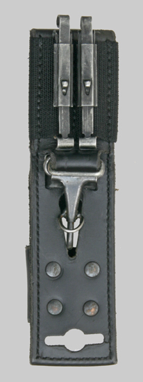 Image of a Lithuanian leather AKM belt frog
