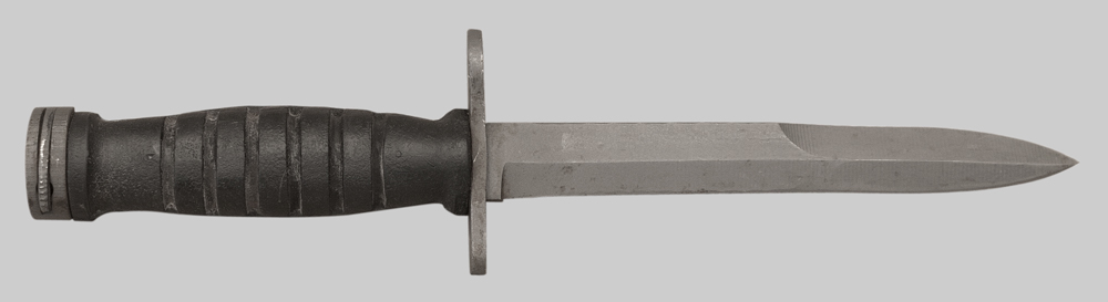 Image of U.S. M4 bayonet-knife with hard rubber grip
