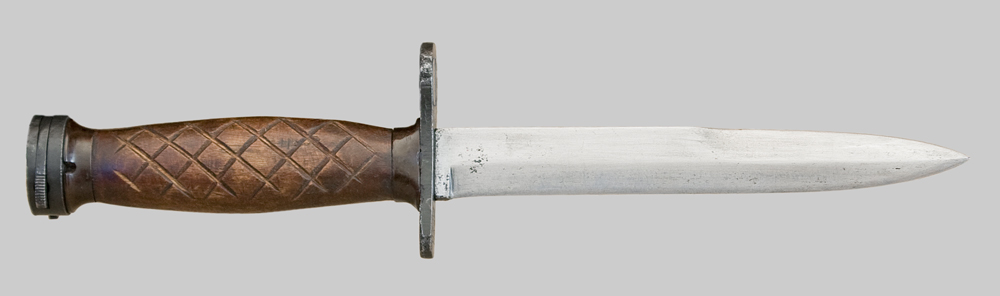 Image of U.S. Bayonet-Knife M4 with wood grip.