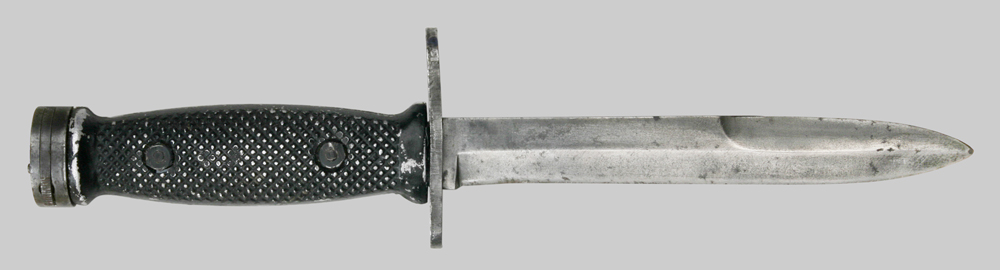 Image of U.S. M4 bayonet-knife with cast aluminum grip.