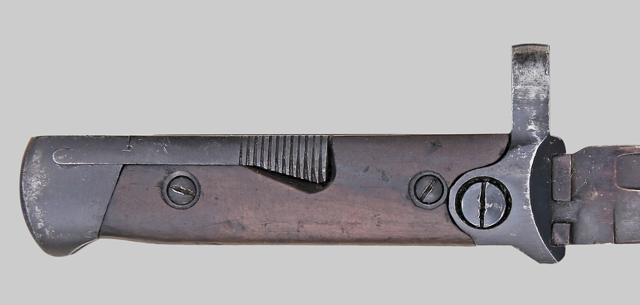 Image of Italian M1938 latch-lock folding bayonet.